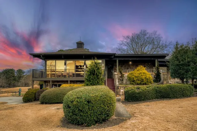 $249,900 | 134 Woodmere Square Northwest, Unit 134, Atlanta, GA 30327