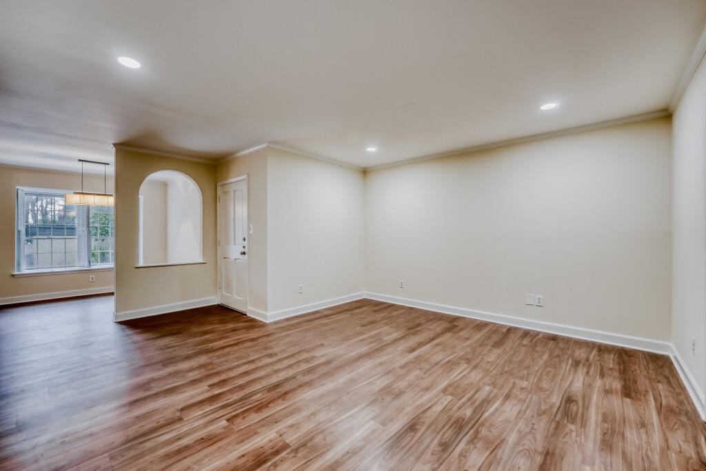 134 Woodmere Square Northwest, Unit 134 Atlanta, GA 30327 - Photo 4 of 26