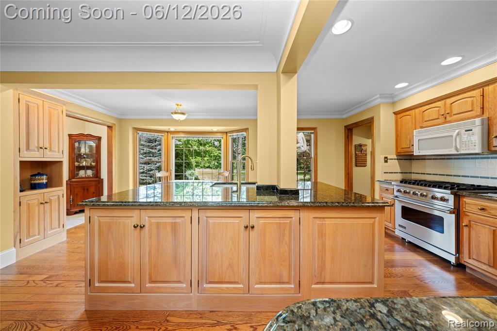 905 Spring Drive Northville, MI 48167 - Photo 40 of 98