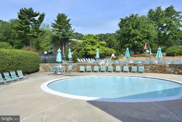 $335,000 | 7505 Democracy Boulevard, Unit A417, Bethesda, MD 20817