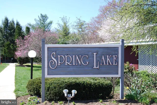 $335,000 | 7505 Democracy Boulevard, Unit A417, Bethesda, MD 20817