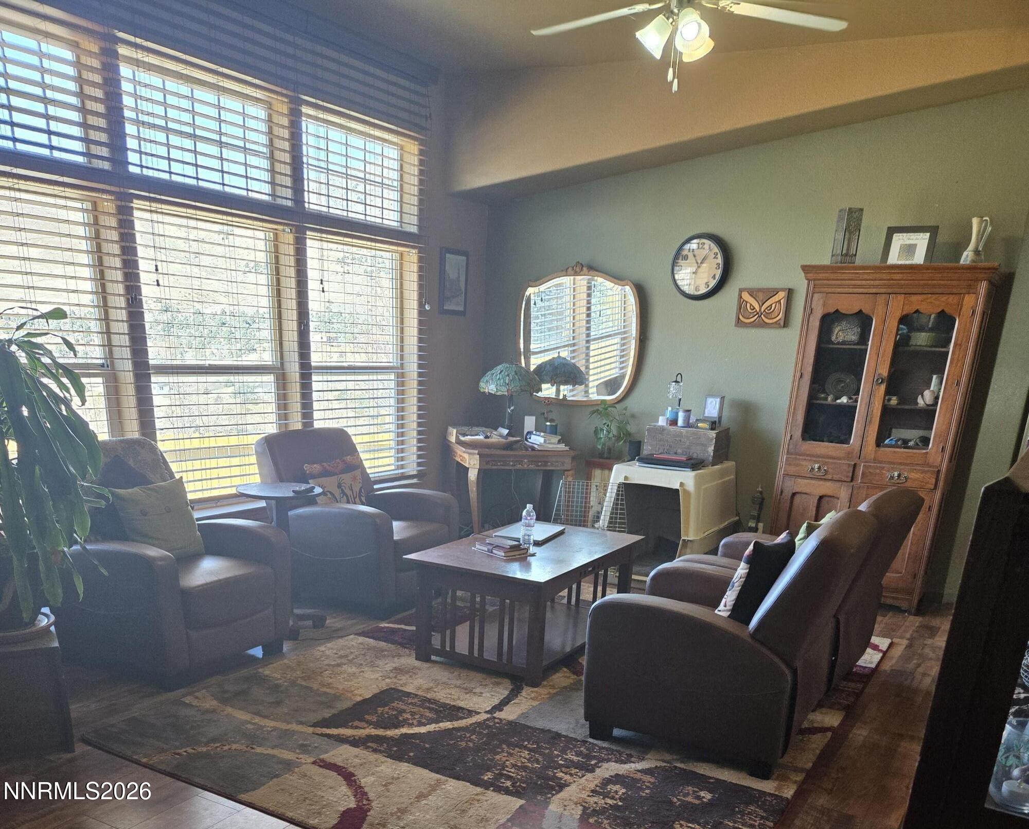 1525 Flint Road Wellington, NV 89444 - Photo 11 of 22 great room