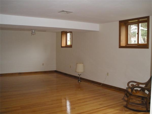 140 Middle Street Amherst, MA 01002 - Photo 12 of 20 Gallery Image 12