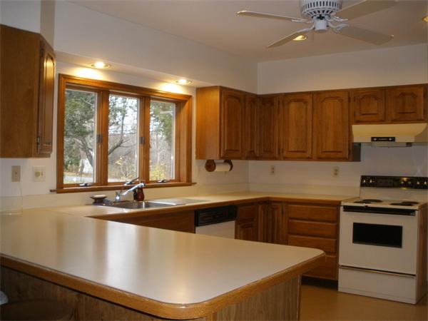 140 Middle Street Amherst, MA 01002 - Photo 9 of 20 Gallery Image 9