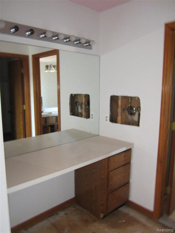 31271 Country Ridge Circle Farmington, MI 48331 - Photo 20 of 22 IMG_1000.JPG