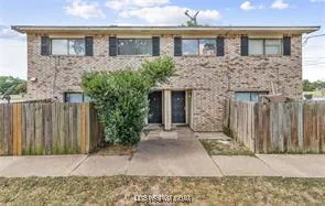 $995 | 2406 Blanco Drive, Unit B, College Station, TX 77845