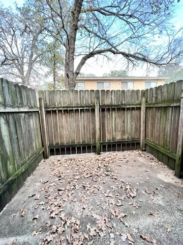 $1,050 | 2406 Blanco Drive, Unit B, College Station, TX 77845