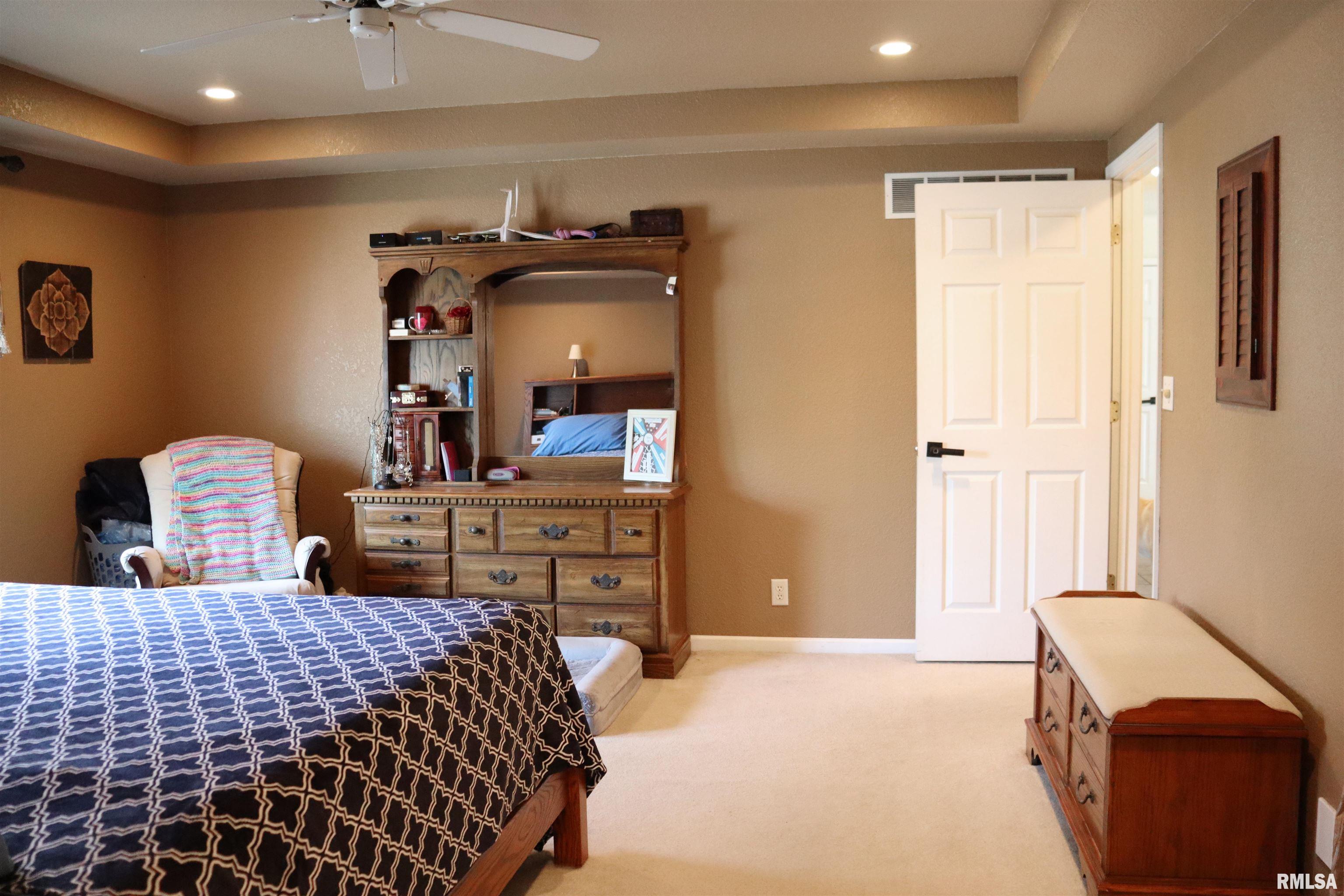 1157 East Guth Road Washington, IL 61571 - Photo 19 of 74