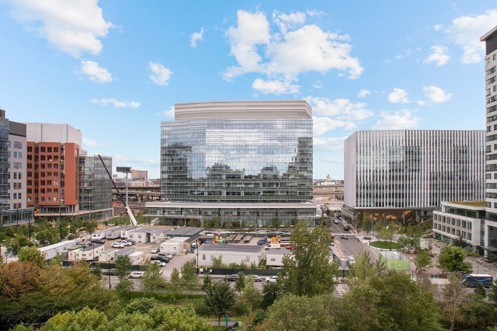 2 Earhart Street, Unit 720 Cambridge, MA 02141 - Photo 34 of 40 a view of buildings