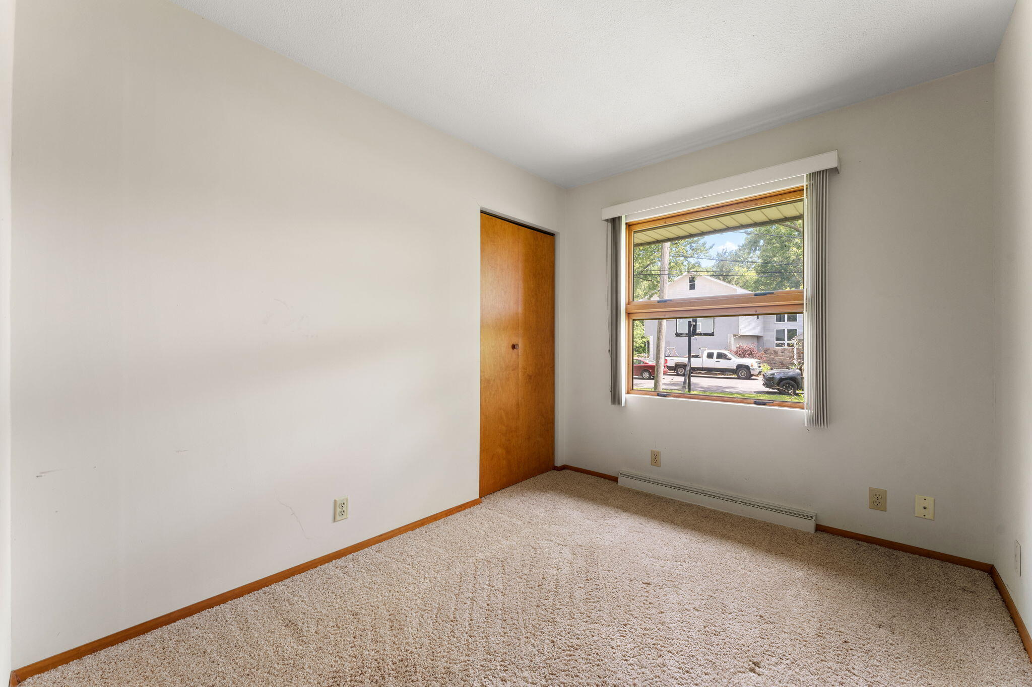 701 Pearson Road Porter, IN 46304 - Photo 11 of 33 2048x1365