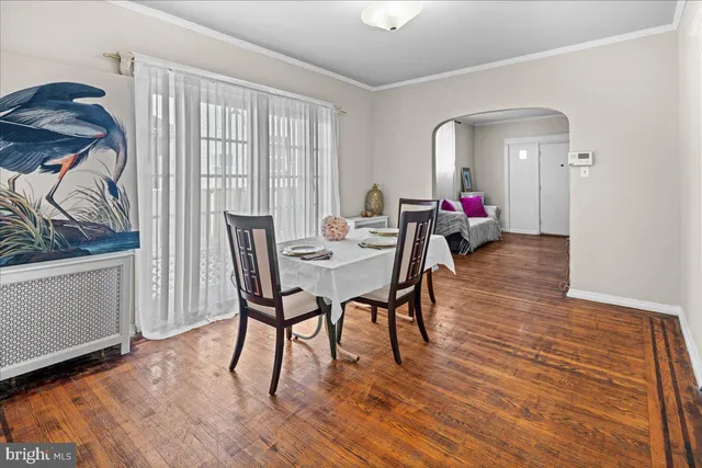a view of a livingroom with furniture and window
