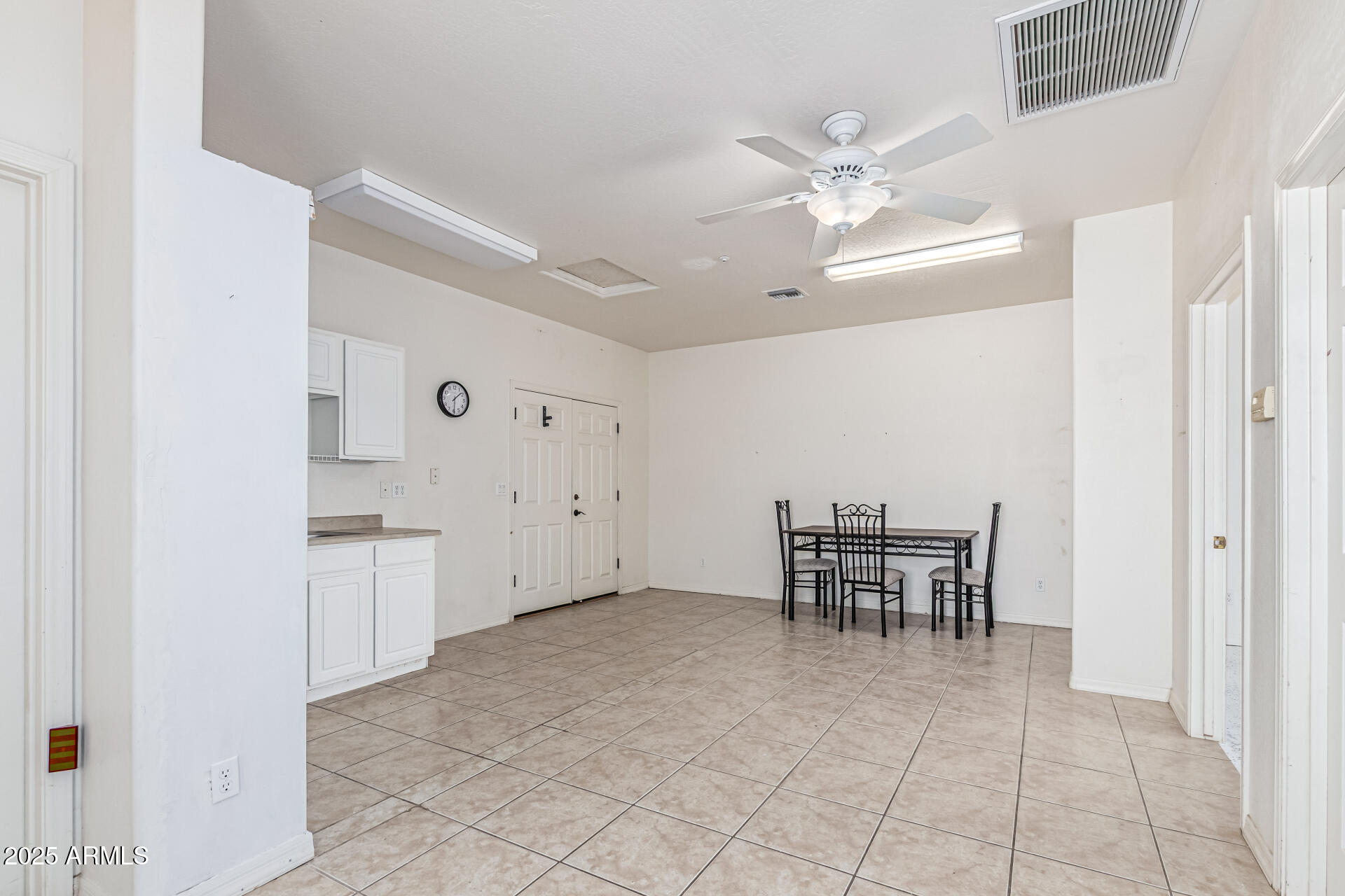 15639 West Peak View Road Surprise, AZ 85387 - Photo 72 of 131 Guest House Living Area