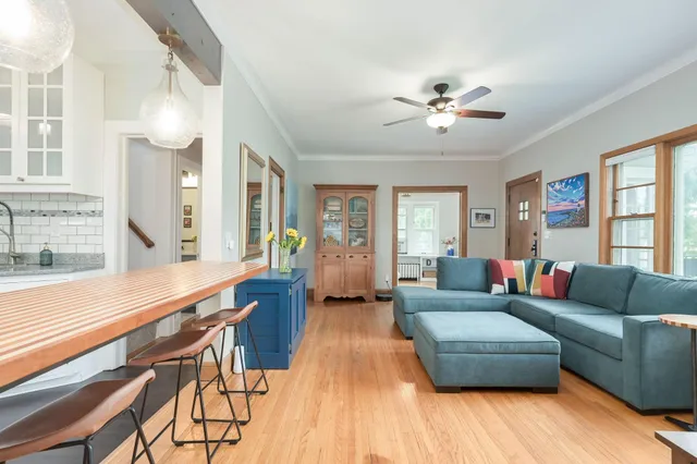 $3,480 | 628 Morgan Avenue South, Minneapolis, MN 55405