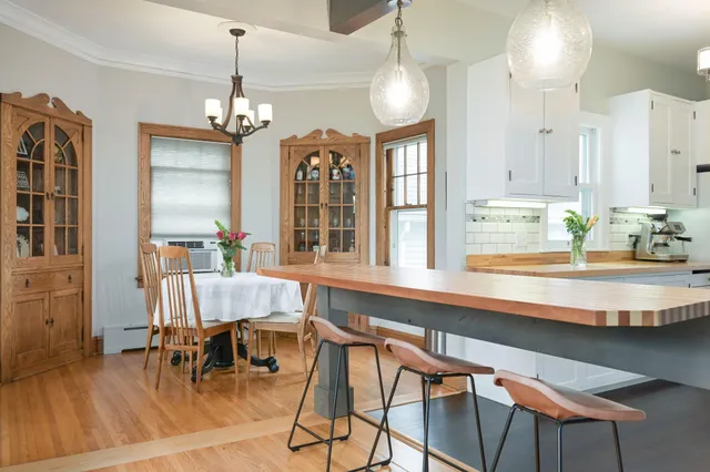 $3,480 | 628 Morgan Avenue South, Minneapolis, MN 55405