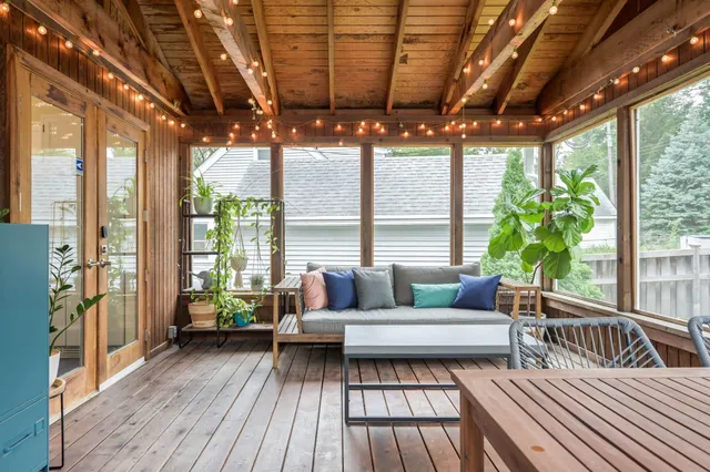 $3,480 | 628 Morgan Avenue South, Minneapolis, MN 55405