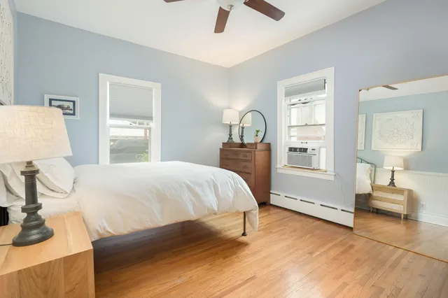 $3,480 | 628 Morgan Avenue South, Minneapolis, MN 55405