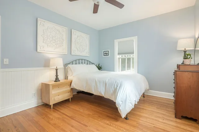 $3,480 | 628 Morgan Avenue South, Minneapolis, MN 55405