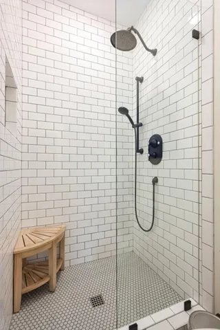 $3,480 | 628 Morgan Avenue South, Minneapolis, MN 55405