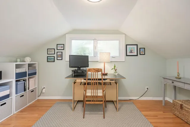 $3,480 | 628 Morgan Avenue South, Minneapolis, MN 55405