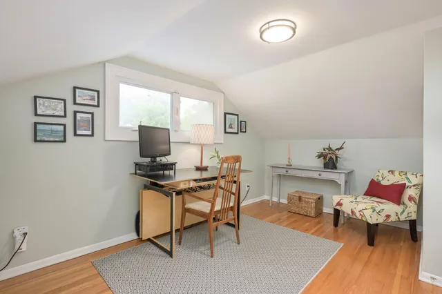 $3,480 | 628 Morgan Avenue South, Minneapolis, MN 55405