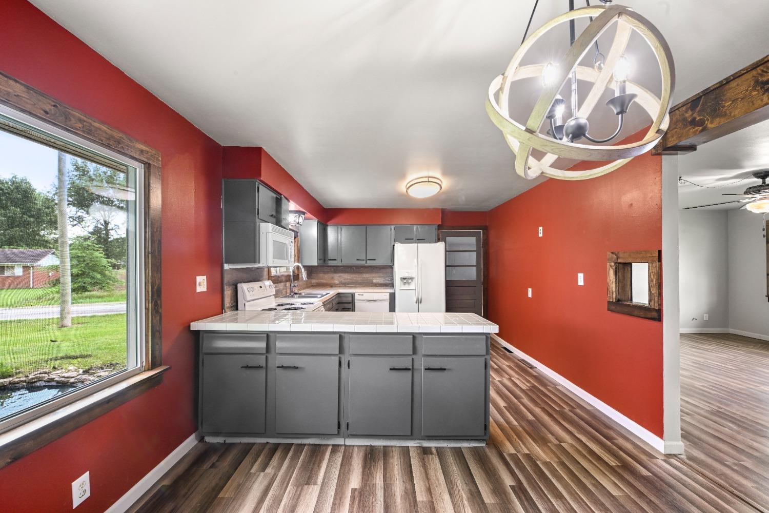 552 South Tanglewood Road Versailles, IN 47042 - Photo 5 of 20 Gallery Image 5