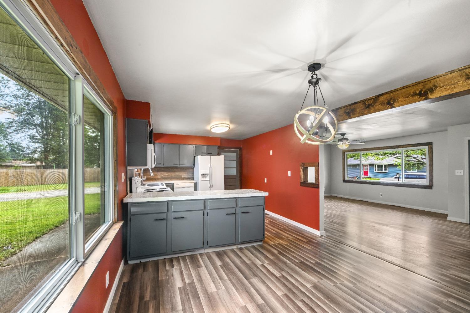 552 South Tanglewood Road Versailles, IN 47042 - Photo 6 of 20 Gallery Image 6