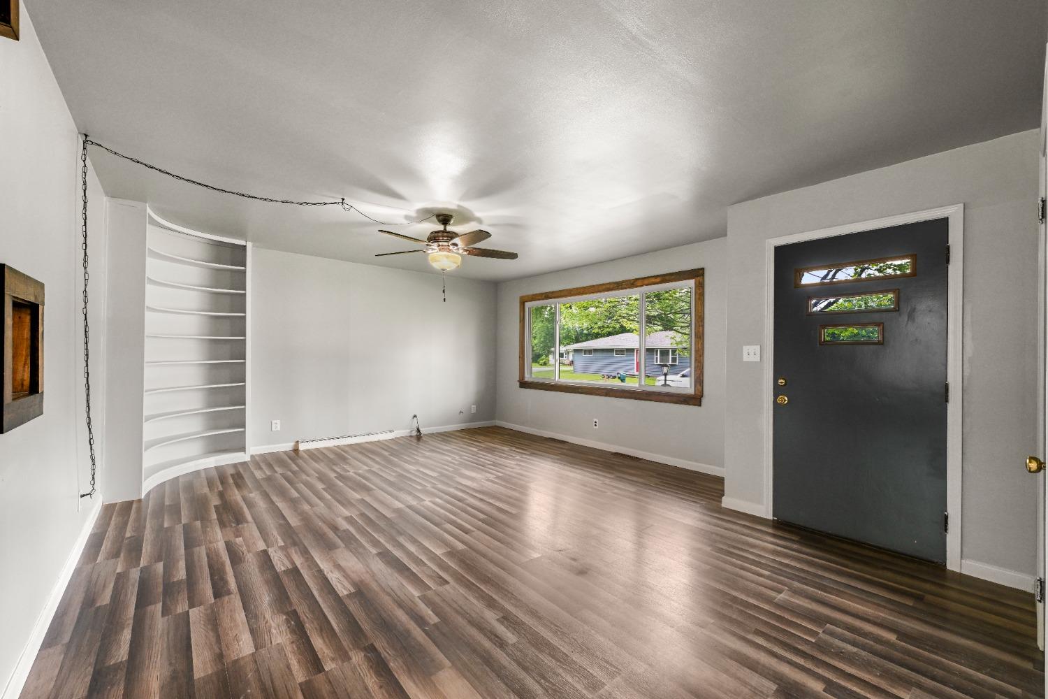 552 South Tanglewood Road Versailles, IN 47042 - Photo 10 of 20 Gallery Image 10