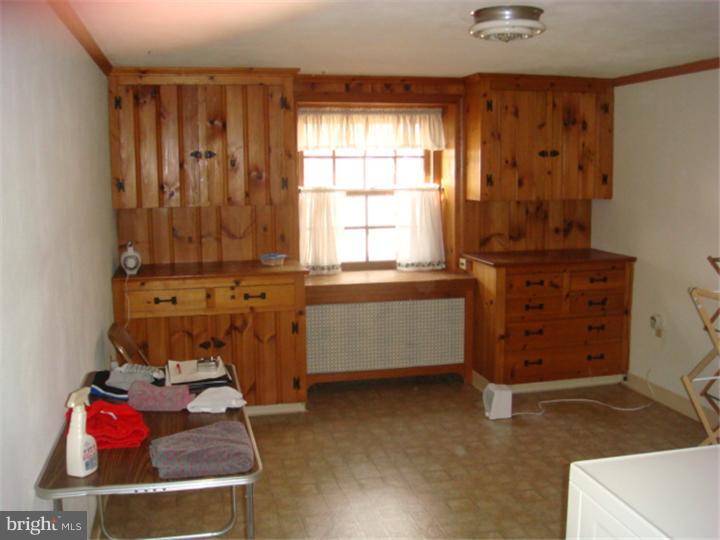 429 Smokepipe Road Souderton, PA 18964 - Photo 17 of 25 Laundry Room
