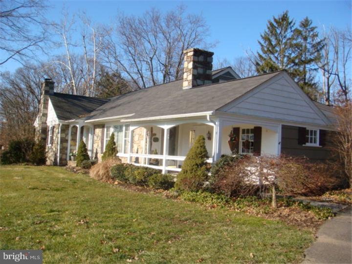 429 Smokepipe Road Souderton, PA 18964 - Photo 4 of 25 Exterior Side