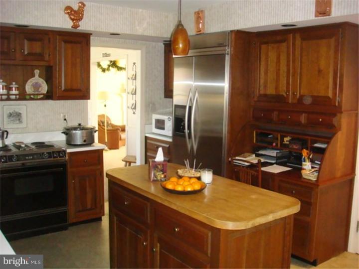 429 Smokepipe Road Souderton, PA 18964 - Photo 7 of 25 Kitchen