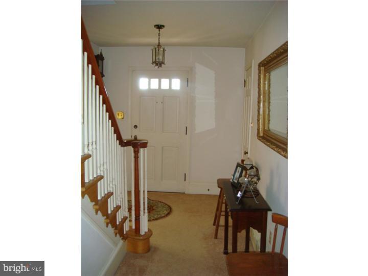 429 Smokepipe Road Souderton, PA 18964 - Photo 10 of 25 Foyer