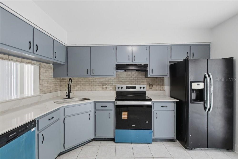 8612 Spring Cone Court Orlando, FL 32825 - Photo 13 of 33
