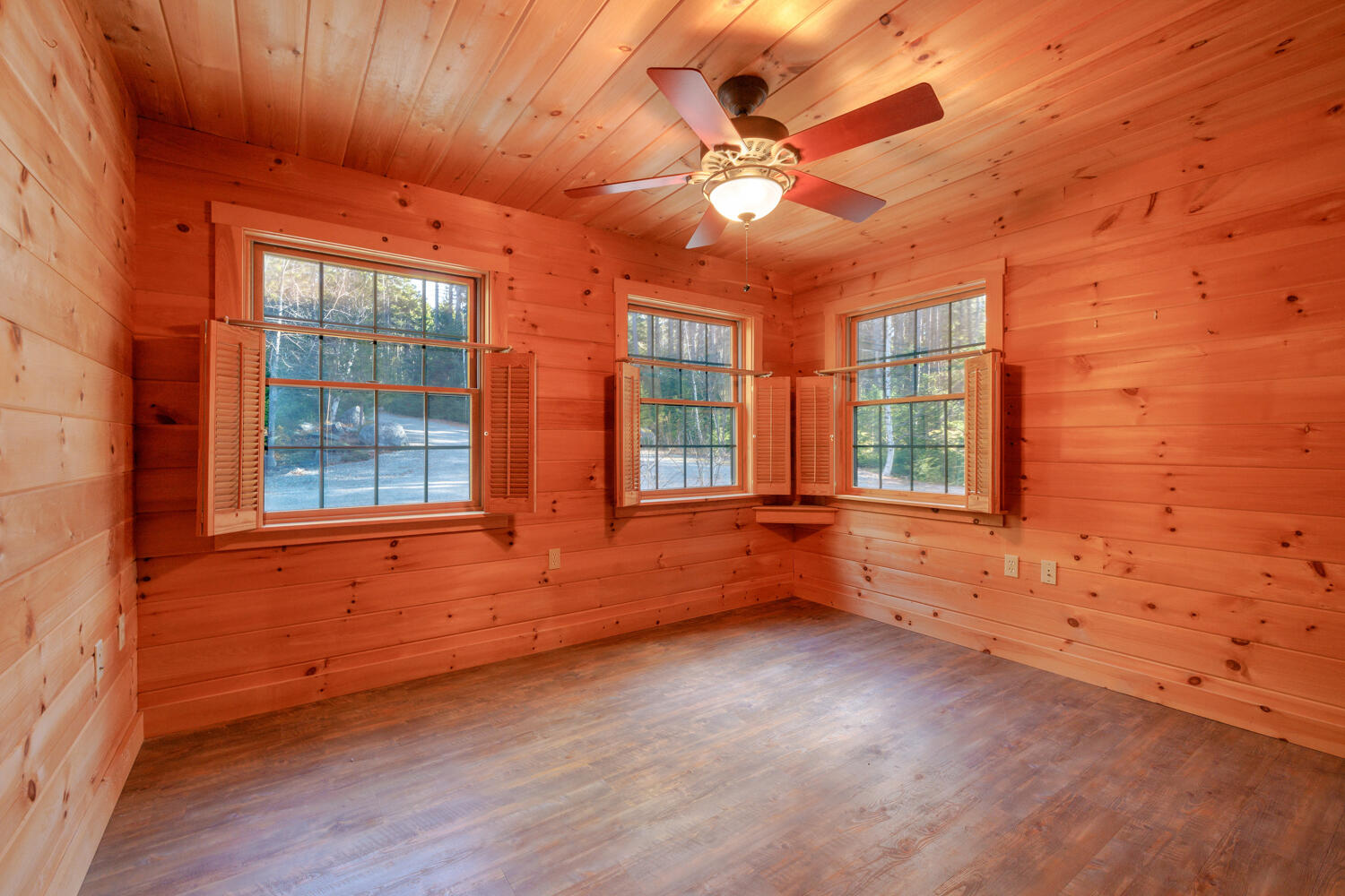 1700 Tremont Road Seal Cove, ME 04674 - Photo 17 of 86 INT. GUEST ROOM (1)