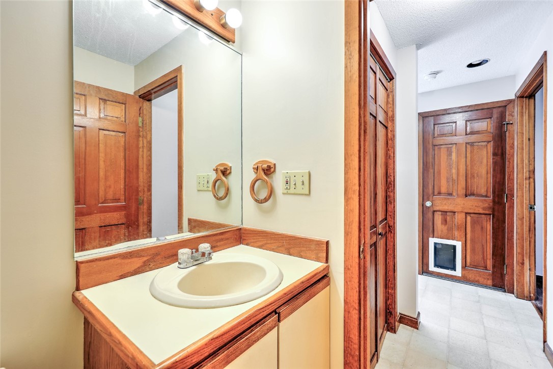 80 Fisher Road, Unit 18 Cumberland, RI 02864 - Photo 7 of 21