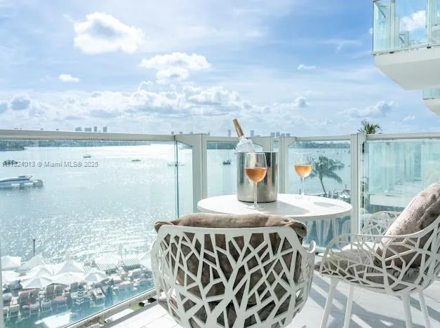 $499,000 | 1100 West Avenue, Unit 510, Miami Beach, FL 33139