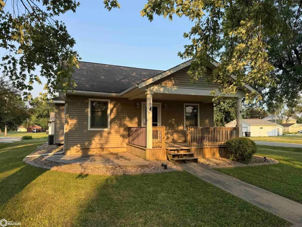 $170,000 | 203 North Oak Street, Donnellson, IA 52625