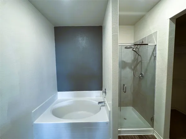 a bathroom with a tub