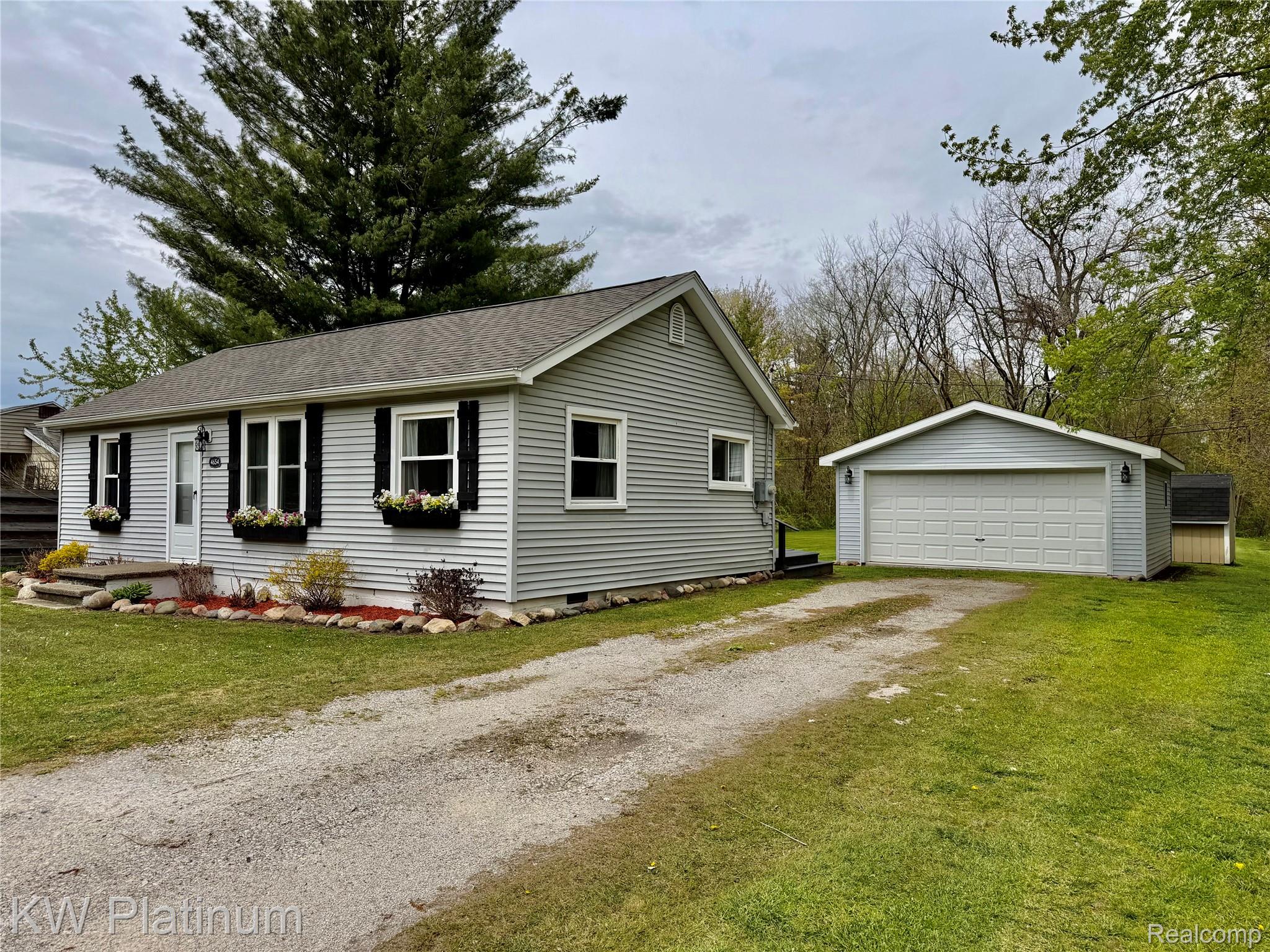 4654 Davidson Road Smiths Creek, MI 48074 - Photo 18 of 26 IMG_6137.jpeg
