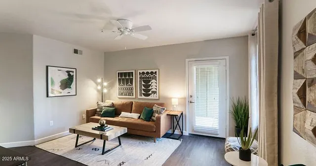 $1,848 | 1100 East Osborn Road, Unit 3, Phoenix, AZ 85014