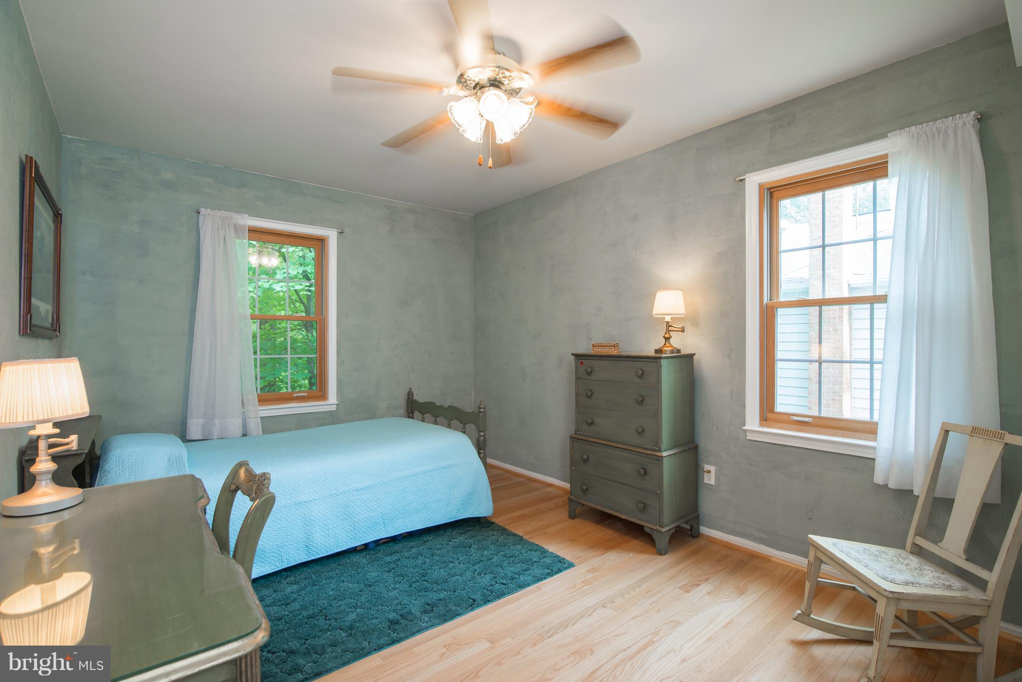 6403 Gregory Court Springfield, VA 22152 - Photo 19 of 26 Bedroom