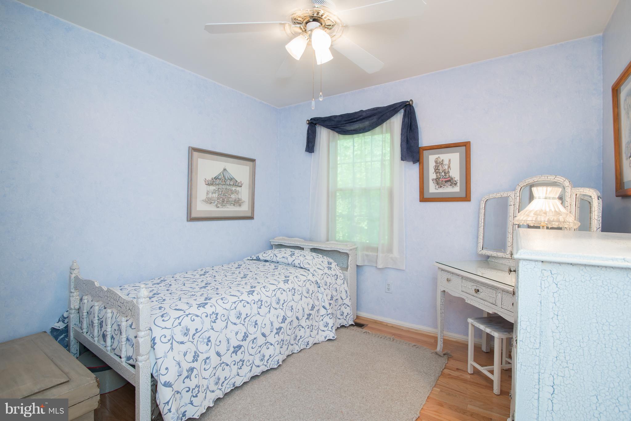 6403 Gregory Court Springfield, VA 22152 - Photo 20 of 26 Bedroom