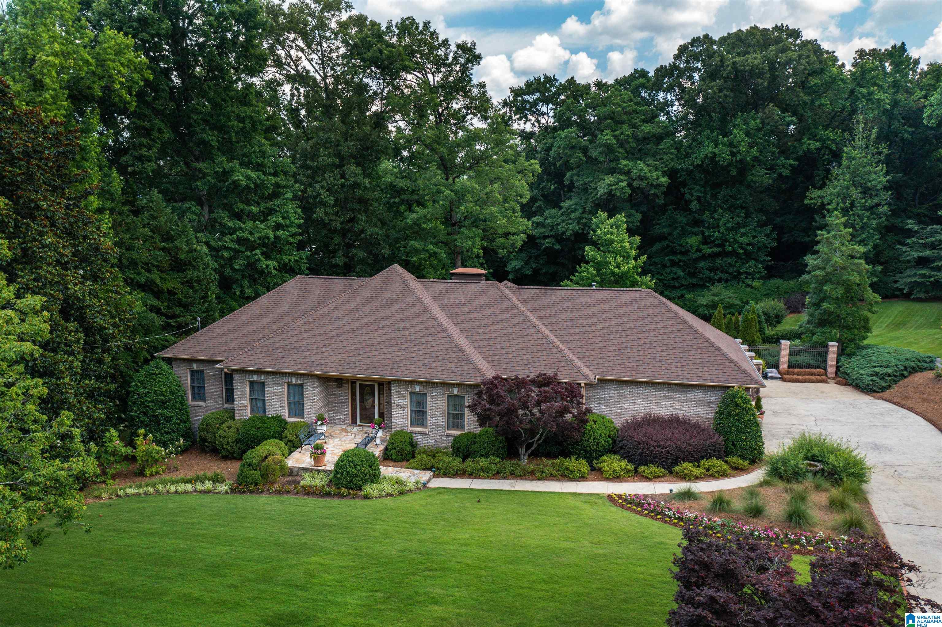 1000 Rutledge Drive Birmingham, AL 35228 - Photo 2 of 42