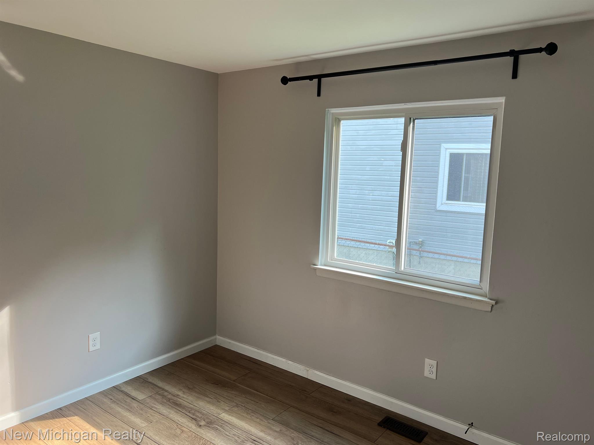329 Gamma Road Walled Lake, MI 48390 - Photo 23 of 26 Gallery Image 23