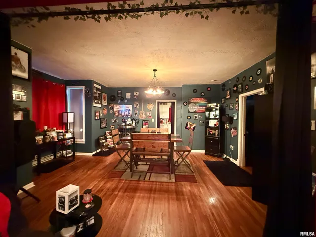 $138,500 | 30 South Ave B, Canton, IL 61520