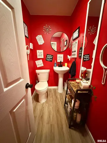 $138,500 | 30 South Ave B, Canton, IL 61520