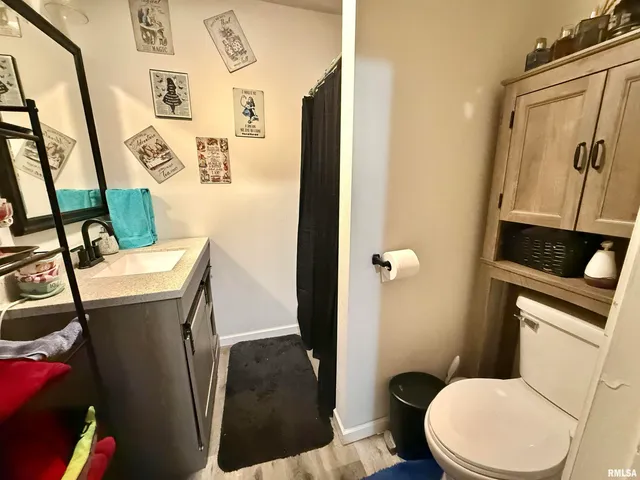 $138,500 | 30 South Ave B, Canton, IL 61520