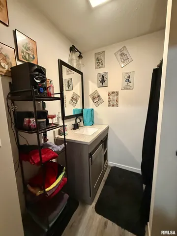 $138,500 | 30 South Ave B, Canton, IL 61520