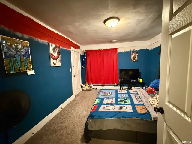 $138,500 | 30 South Ave B, Canton, IL 61520