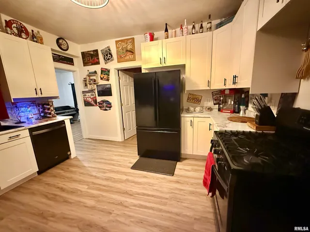 $138,500 | 30 South Ave B, Canton, IL 61520