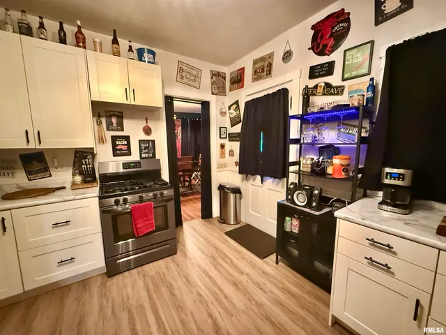 $138,500 | 30 South Ave B, Canton, IL 61520